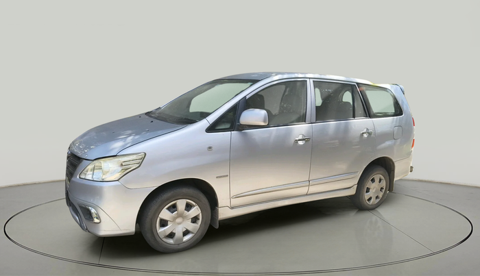 2014 Toyota Innova 2.5 GX 8 STR, Diesel, Manual, 2,03,247 km, exterior