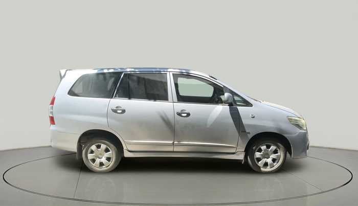 2014 Toyota Innova 2.5 GX 8 STR, Diesel, Manual, 2,03,247 km, exterior