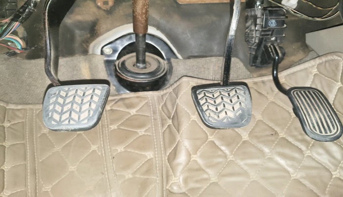 2014 Toyota Innova 2.5 GX 8 STR, Diesel, Manual, 2,03,247 km, interior