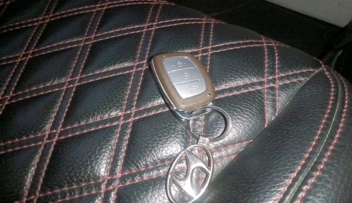 2020 Hyundai AURA SX PLUS 1.2 AMT, Petrol, Automatic, 33,177 km, interior