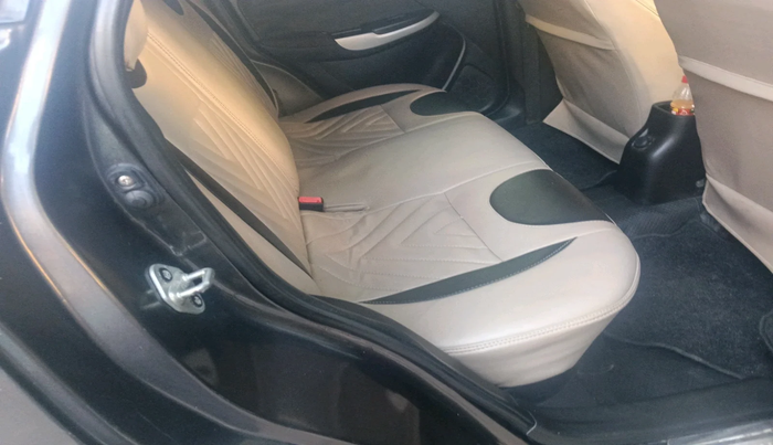 2016 Maruti Baleno DELTA DIESEL 1.3, Diesel, Manual, 1,06,629 km, interior