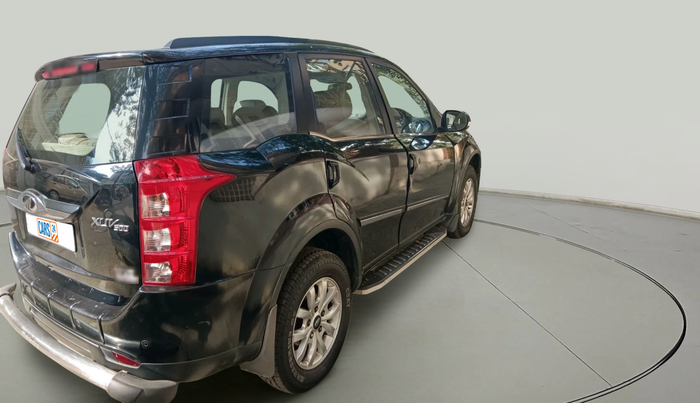 2016 Mahindra XUV500 W10 AT, Diesel, Automatic, 1,01,692 km, exterior