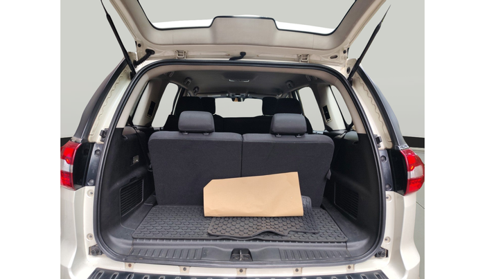 2018 Tata Hexa XM 4X2 7 STR, Diesel, Manual, 1,03,378 km, exterior
