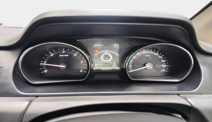 2018 Tata Hexa XM 4X2 7 STR, Diesel, Manual, 1,03,378 km, interior