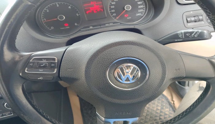 2013 Volkswagen Polo HIGHLINE DIESEL, Diesel, Manual, 1,05,000 km, interior