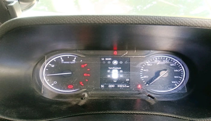 2023 Mahindra BOLERO NEO N 10 (O), Diesel, Manual, 33,212 km, interior