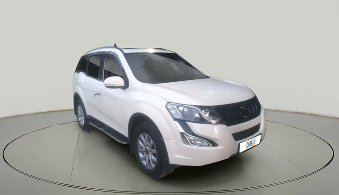 2016 Mahindra XUV500 W10 AT, Diesel, Automatic, 87,367 km, exterior