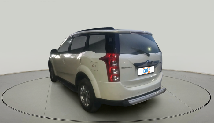 2016 Mahindra XUV500 W10 AT, Diesel, Automatic, 87,367 km, exterior