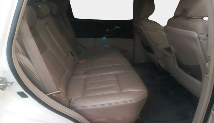 2016 Mahindra XUV500 W10 AT, Diesel, Automatic, 87,367 km, interior