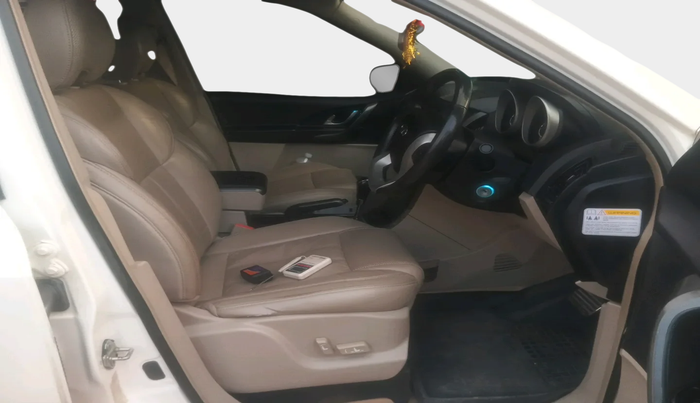 2016 Mahindra XUV500 W10 AT, Diesel, Automatic, 87,367 km, interior