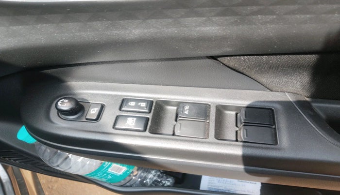 2024 Maruti Swift ZXi Plus, Petrol, Manual, 5,685 km, interior