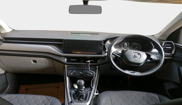 2022 Skoda KUSHAQ AMBITION 1.0L TSI MT, Petrol, Manual, 32,292 km, interior