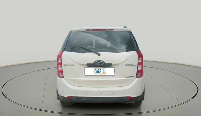 2015 Mahindra XUV500 W8, Diesel, Manual, 1,26,177 km, exterior