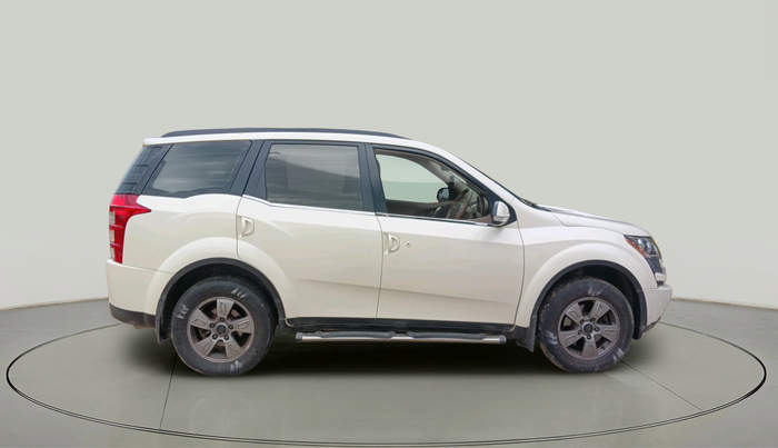 2015 Mahindra XUV500 W8, Diesel, Manual, 1,26,177 km, exterior