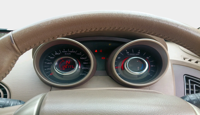 2015 Mahindra XUV500 W8, Diesel, Manual, 1,26,177 km, interior