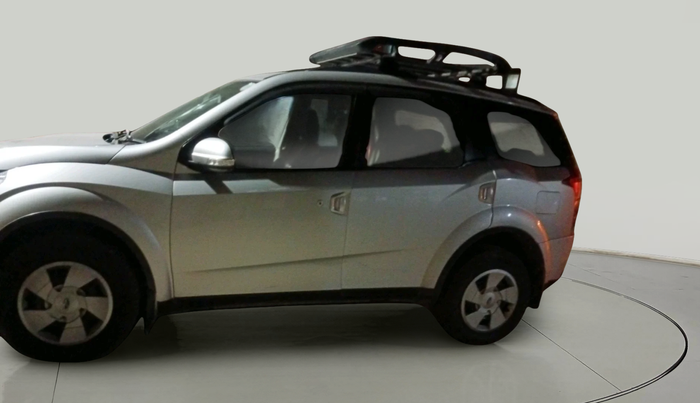 2017 Mahindra XUV500 W6, Diesel, Manual, 1,13,639 km, exterior