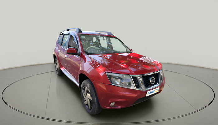 2016 Nissan Terrano XL (P), Petrol, Manual, 1,25,388 km, exterior