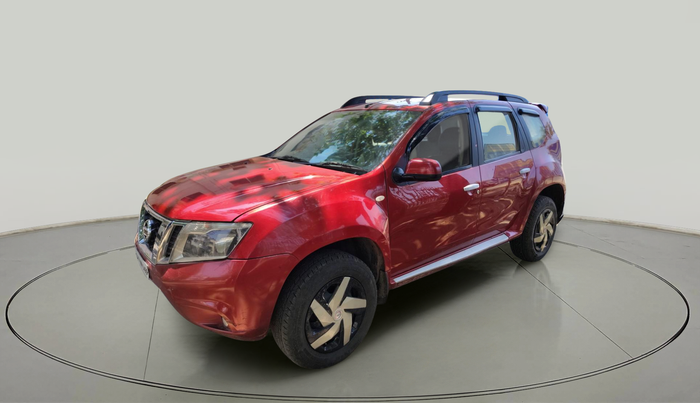 2016 Nissan Terrano XL (P), Petrol, Manual, 1,25,388 km, exterior