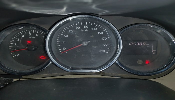 2016 Nissan Terrano XL (P), Petrol, Manual, 1,25,388 km, interior