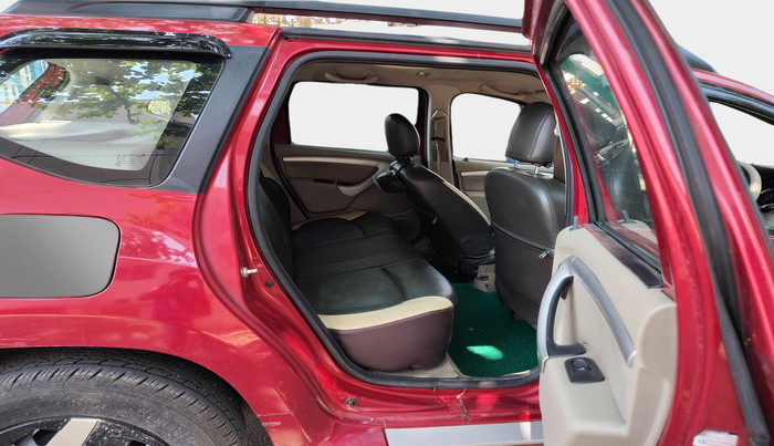 2016 Nissan Terrano XL (P), Petrol, Manual, 1,25,388 km, interior