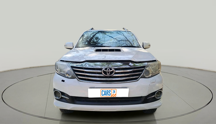 2015 Toyota Fortuner 3.0 4X4 MT, Diesel, Manual, 3,24,921 km, exterior