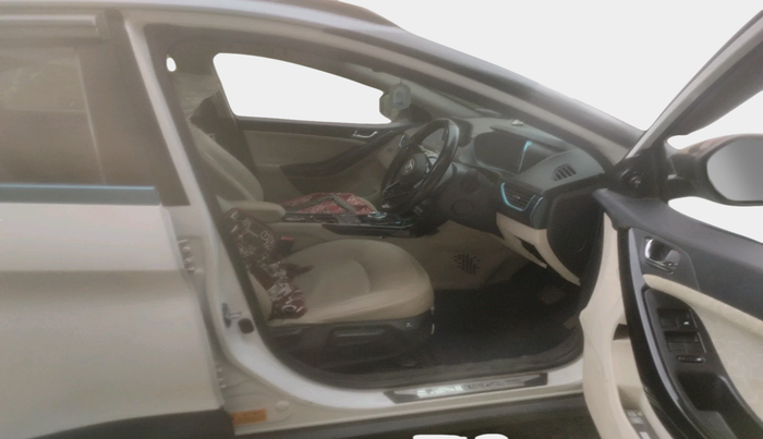 2022 Tata NEXON EV MAX XZ PLUS LUX FAST CHARGER, Electric, Automatic, 37,465 km, interior