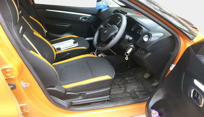 2023 Renault Kwid CLIMBER 1.0 AMT Dual Tone , Petrol, Automatic, 6,759 km, interior