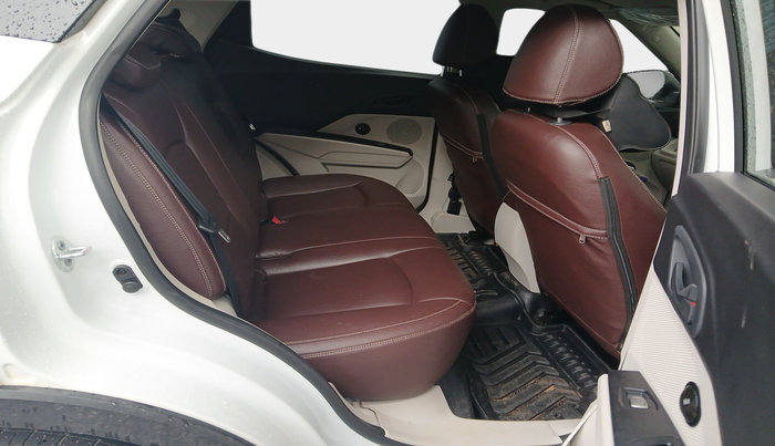 2023 Mahindra XUV300 W6 1.5 Diesel, Diesel, Manual, 21,679 km, interior