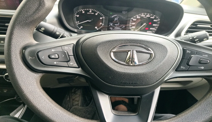 2022 Tata ALTROZ XTA, Petrol, Automatic, 29,989 km, interior