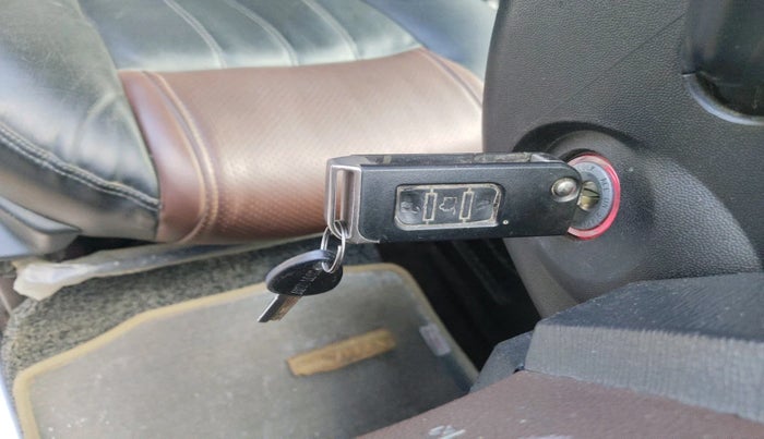 2013 Mahindra XUV500 W8, Diesel, Manual, 84,866 km, interior