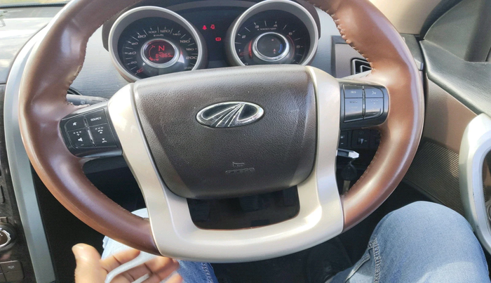 2013 Mahindra XUV500 W8, Diesel, Manual, 84,866 km, interior