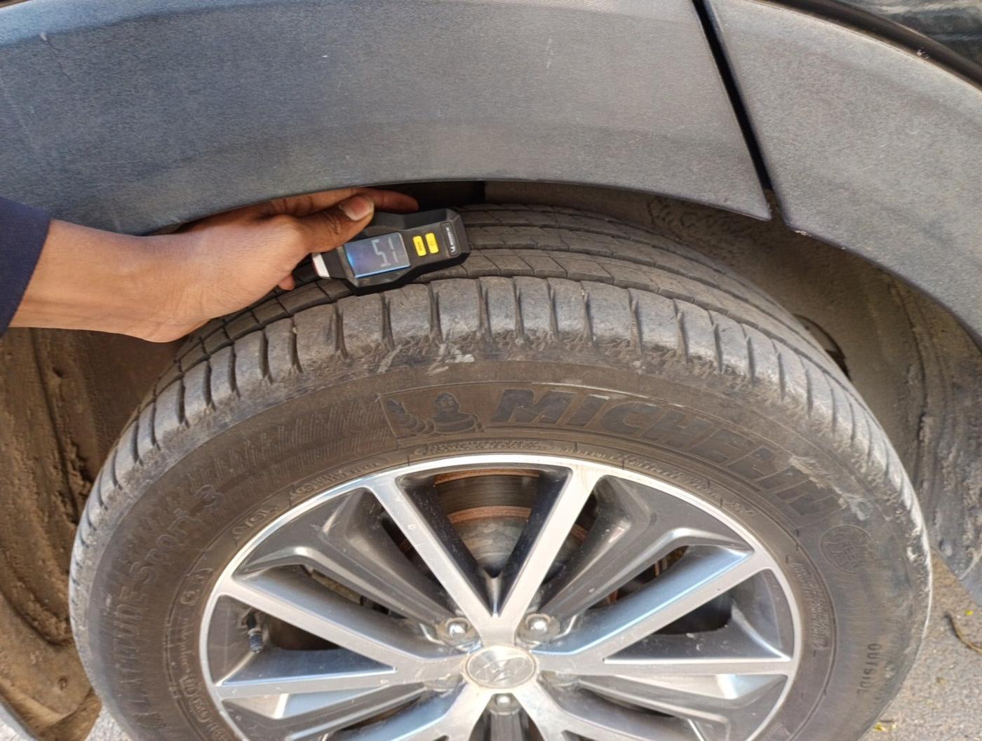 2018 Hyundai Tucson GLS 2WD AT DIESEL, Diesel, Automatic, 1,03,855 km, tyre