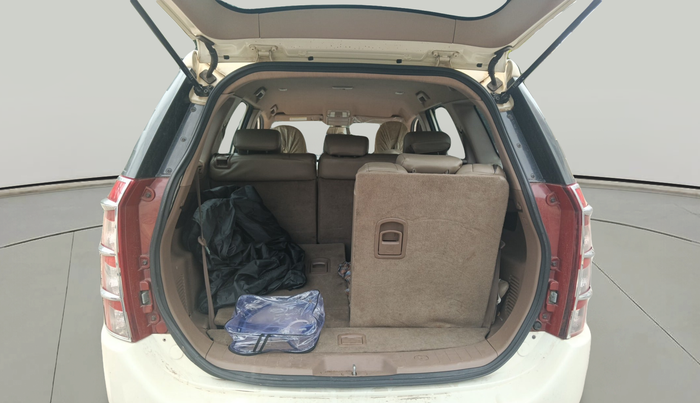2015 Mahindra XUV500 W6, Diesel, Manual, 1,52,844 km, exterior