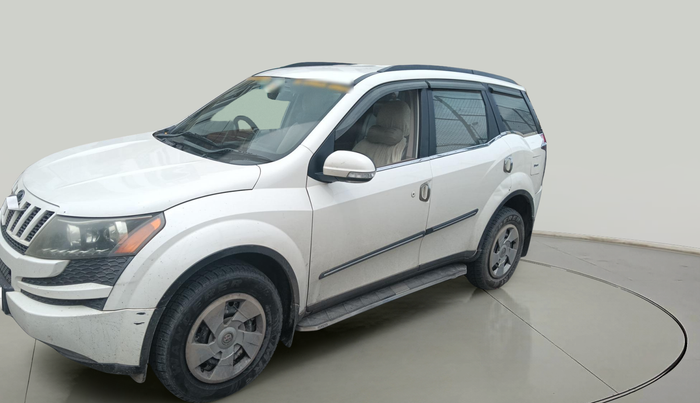 2015 Mahindra XUV500 W6, Diesel, Manual, 1,52,844 km, exterior