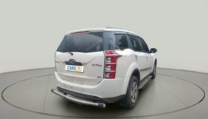 2015 Mahindra XUV500 W6, Diesel, Manual, 1,52,844 km, exterior