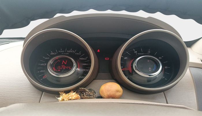 2015 Mahindra XUV500 W6, Diesel, Manual, 1,52,844 km, interior