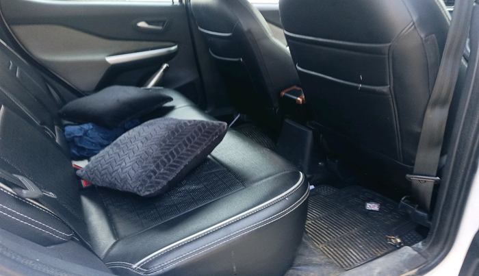 2021 Nissan MAGNITE XV MT, Petrol, Manual, 23,171 km, interior