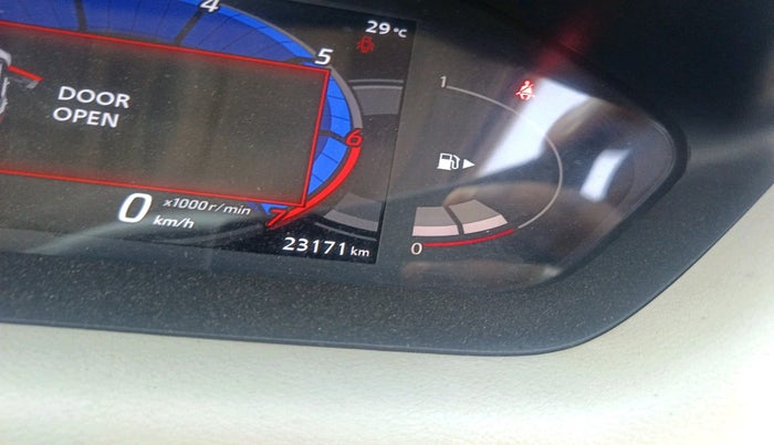 2021 Nissan MAGNITE XV MT, Petrol, Manual, 23,171 km, interior