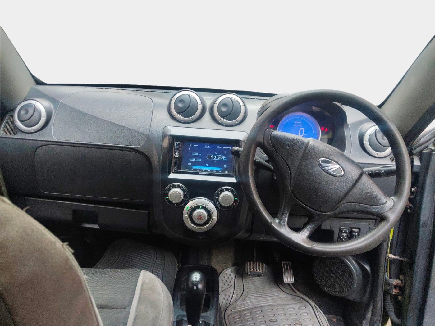 2014 Mahindra E2O T2, Electric, Automatic, 66,502 km, interior
