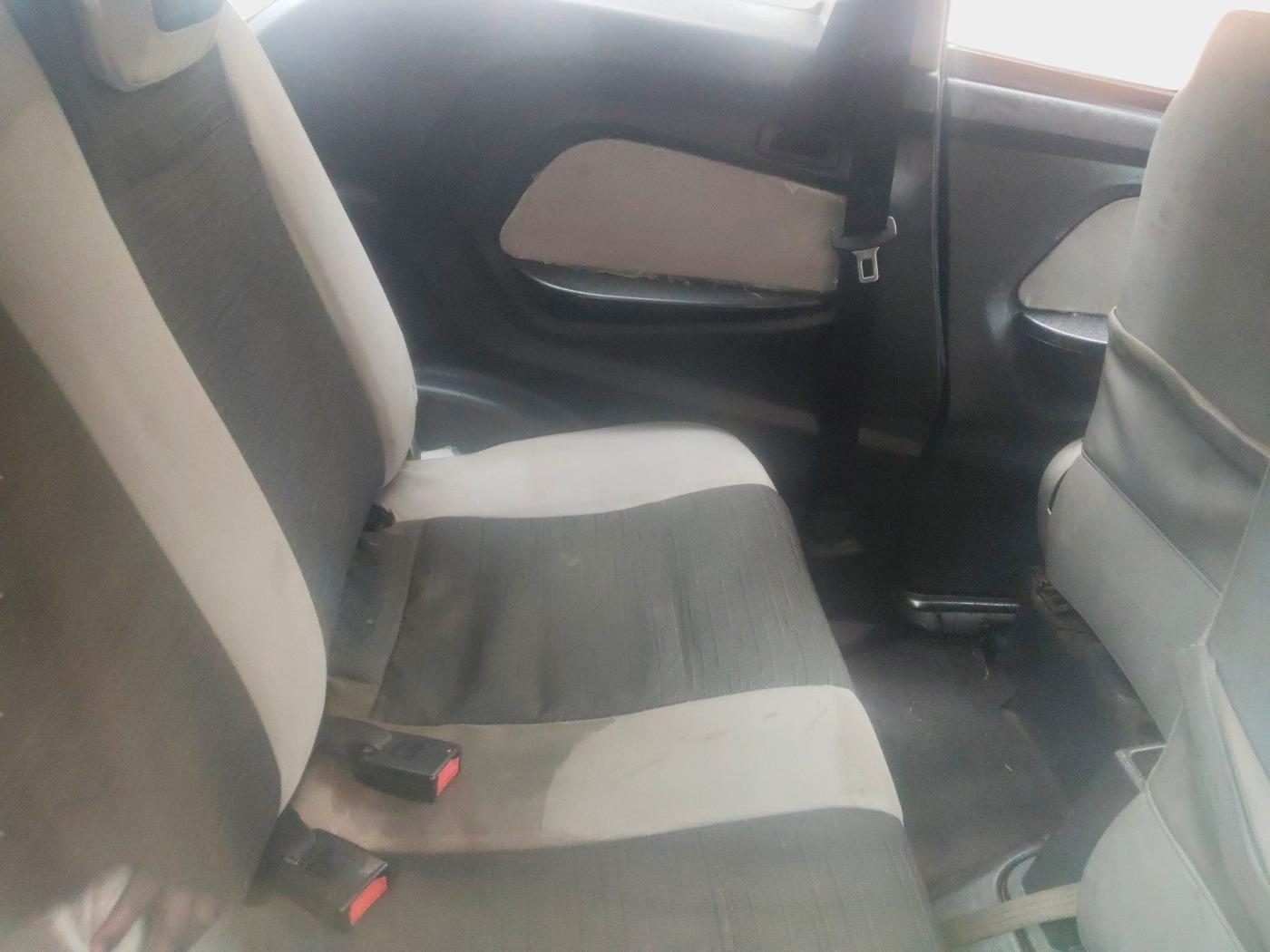2014 Mahindra E2O T2, Electric, Automatic, 66,502 km, interior