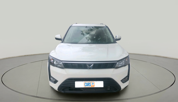 2023 Mahindra XUV300 W4 1.2 PETROL, Petrol, Manual, 12,595 km, exterior