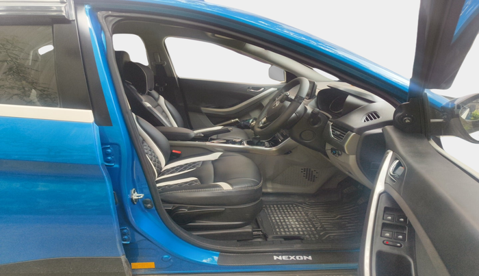 2017 Tata NEXON XZ PLUS PETROL, Petrol, Manual, 50,913 km, interior