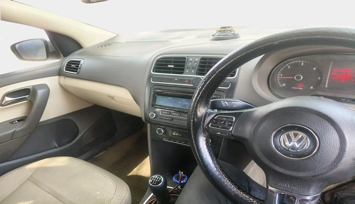 2012 Volkswagen Vento HIGHLINE DIESEL 1.6, Diesel, Manual, 1,41,203 km, interior