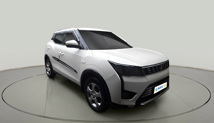 2022 Mahindra XUV300 W6 1.2 PETROL AMT, Petrol, Automatic, 45,018 km, exterior