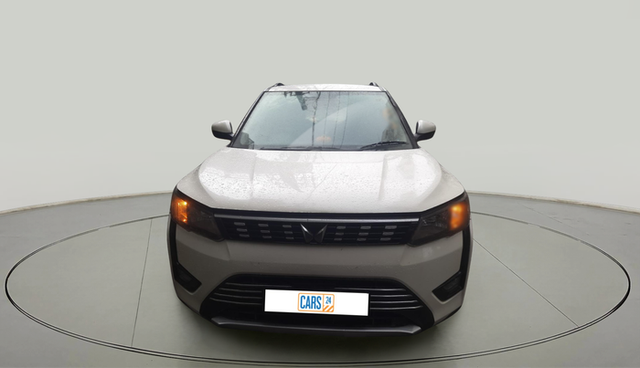2022 Mahindra XUV300 W6 1.2 PETROL AMT, Petrol, Automatic, 45,018 km, exterior