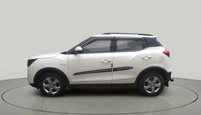 2022 Mahindra XUV300 W6 1.2 PETROL AMT, Petrol, Automatic, 45,018 km, exterior
