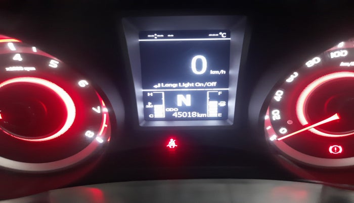 2022 Mahindra XUV300 W6 1.2 PETROL AMT, Petrol, Automatic, 45,018 km, interior