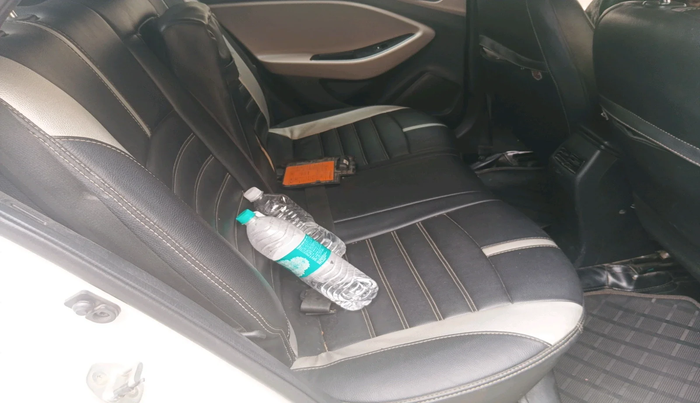 2020 Hyundai Elite i20 ASTA 1.2 (O), Petrol, Manual, 1,70,671 km, interior