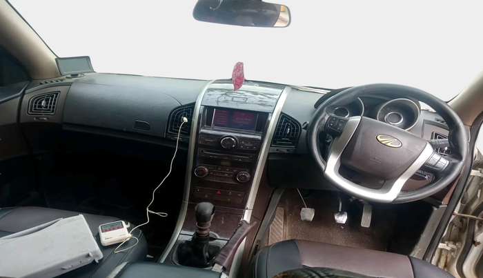 2012 Mahindra XUV500 W4, Diesel, Manual, 1,09,807 km, interior