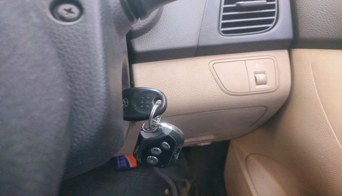 2012 Hyundai Eon MAGNA +, Petrol, Manual, 1,10,864 km, interior